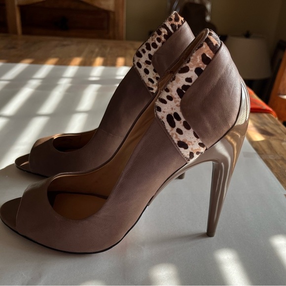 VTG Deadstock L.A.M.B Dora Brown Leather and Leopard Print Peep-Toe Heels Sz 9.5 - Picture 4 of 16